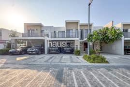 Large Plot | Vacant on Transfer | Community Expert