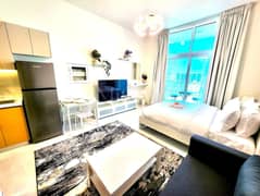 استوديو حديث | مفروش | شرفة | إطلالة على المدينة والمعالم