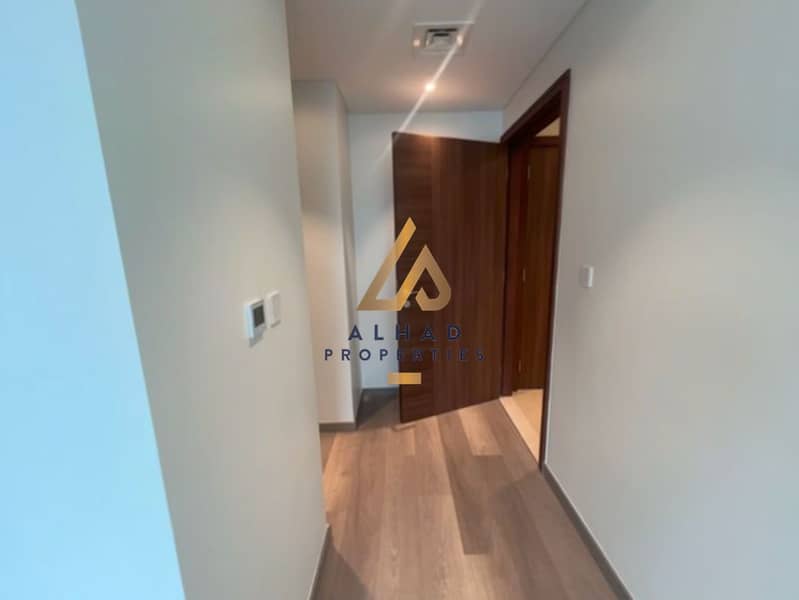 12 CHEQUES | LUXURIOUS TOWER | 2B+MAID | BRAND NEW - Image 5