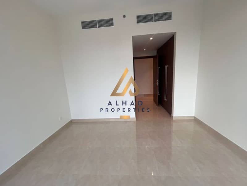 12 CHEQUES | LUXURIOUS TOWER | 2B+MAID | BRAND NEW - Image 6