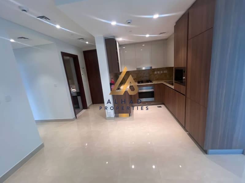 12 CHEQUES | LUXURIOUS TOWER | 2B+MAID | BRAND NEW - Image 2