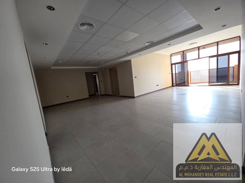 Luxury Three-Bedroom Apartment for Annual Rent in Al Nakheel 2 Ajman – Direct Sea View with Three Balconies