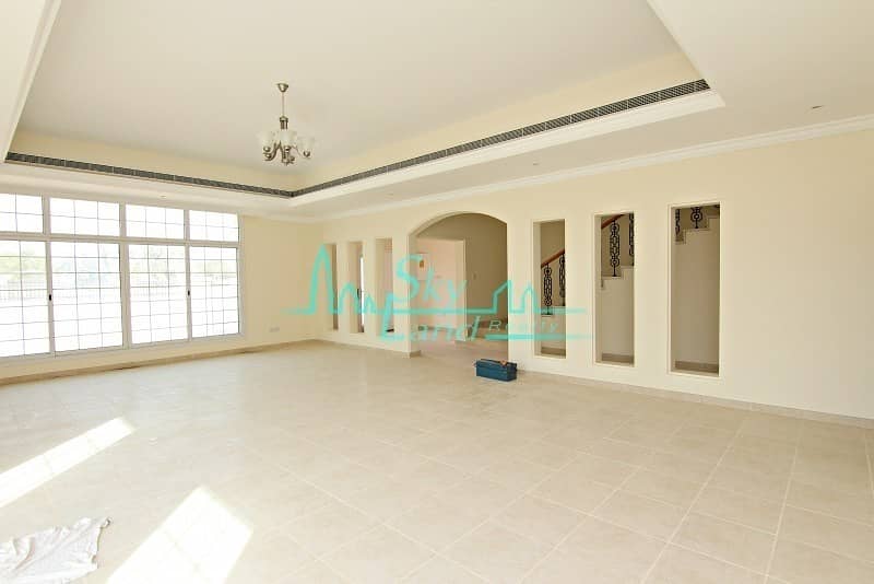 WELL MAINTAINED 3BR+STUDY VILLA WITH GARDEN IN AL MANARA