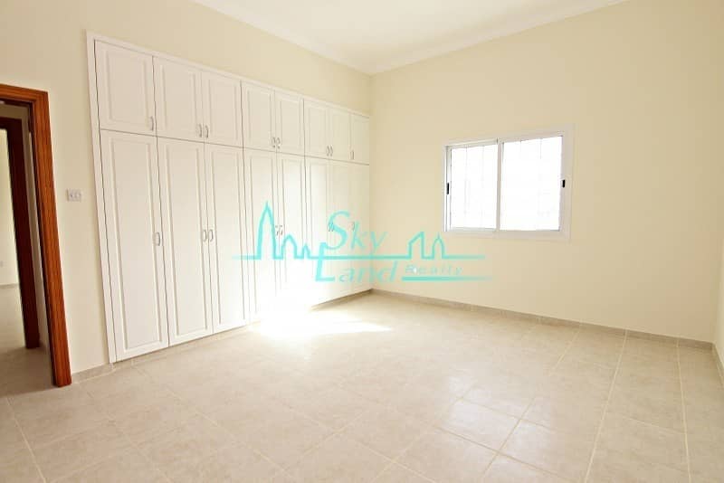 9 WELL MAINTAINED 3BR+STUDY VILLA WITH GARDEN IN AL MANARA