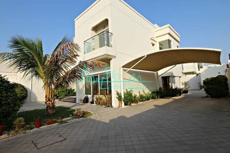 RENOVATED 5 BED+M INDEPENDENT VILLA WITH PRIVATE POOL RENOVATED 5 BED+M INDEPENDENT VILLA WITH PRIVATE POOL
