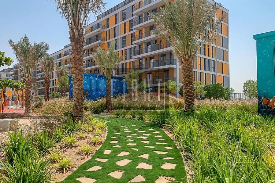 Fully furnished cosy studio for move in now