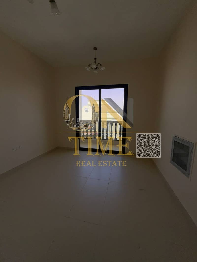 First occupant / Large area / Balcony