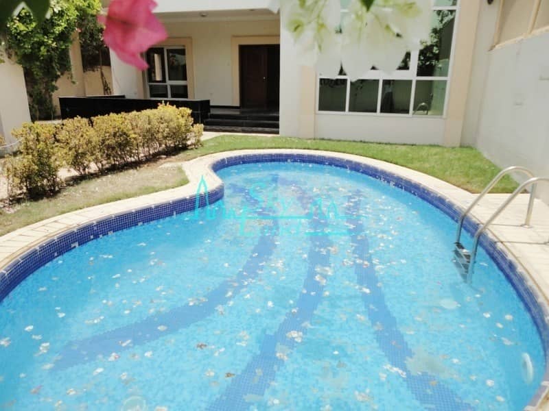 3 BEAUTIFUL 4 BED  WITH GARDEN AND POOL IN JUMEIRAH 3