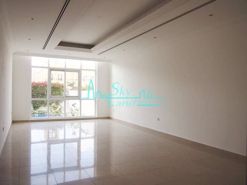 7 BEAUTIFUL 4 BED  WITH GARDEN AND POOL IN JUMEIRAH 3