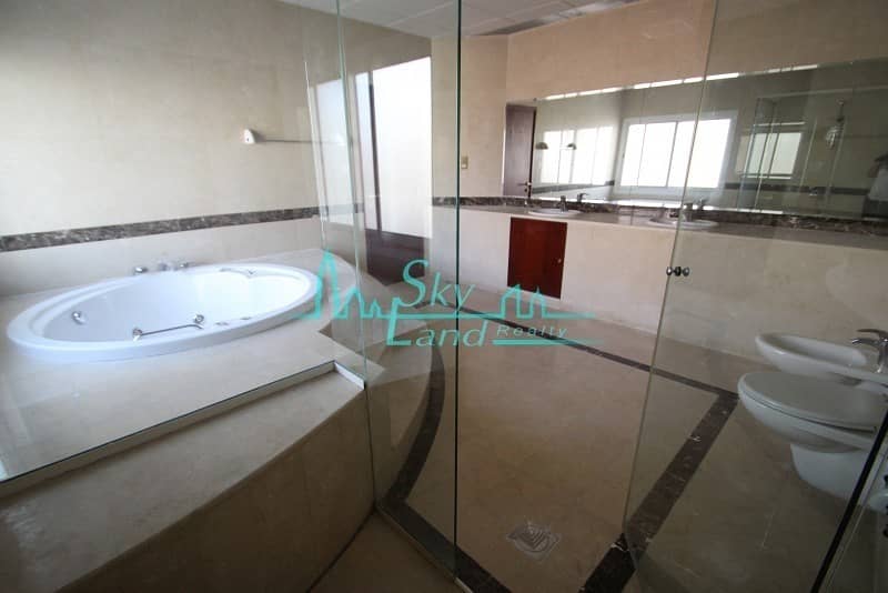 13 SUPERB 5 BED+2 MAID'S SHARED POOL GYM JUMEIRAH 3 !