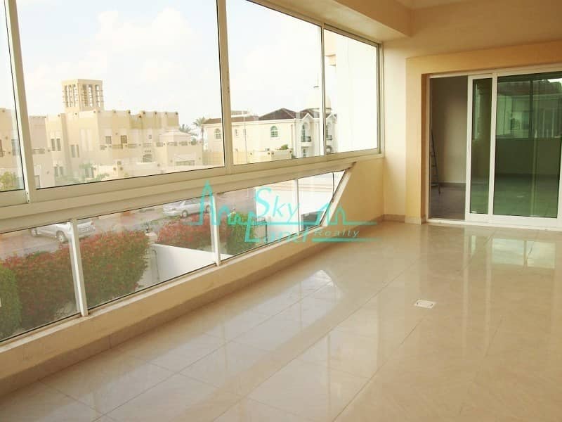 13 BEAUTIFUL 4 BED  WITH GARDEN AND POOL IN JUMEIRAH 3