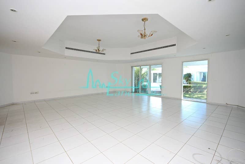 7 BEAUTIFUL  4 BED IN A COMPOUND WITH POOL IN UMM SUQEIM 1