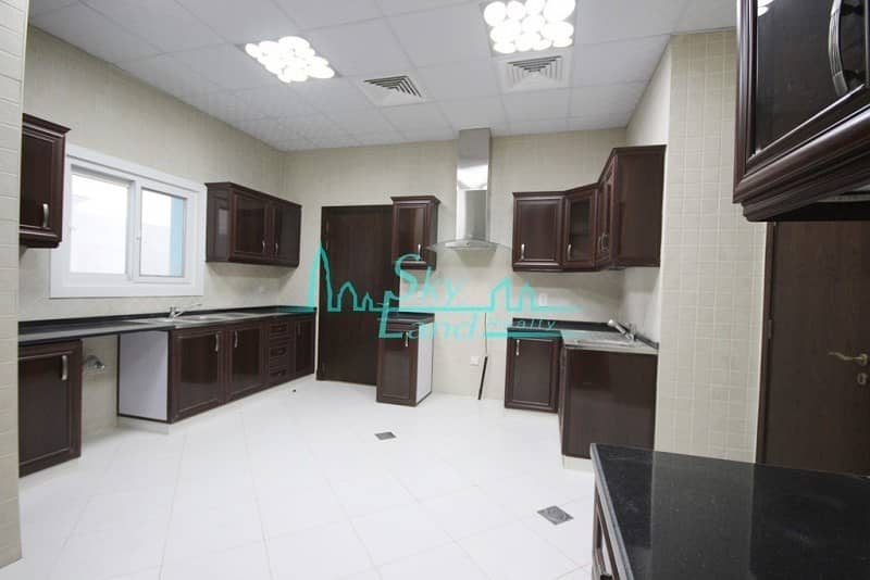 4 BEACH SIDE 4 BED WITH PRIVATE POOL IN UMM SUQEIM 2