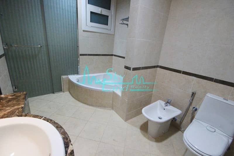 7 BEACH SIDE 4 BED WITH PRIVATE POOL IN UMM SUQEIM 2