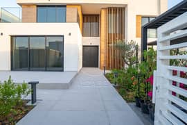 High Quality Upgraded Villa | Single Row | VACANT