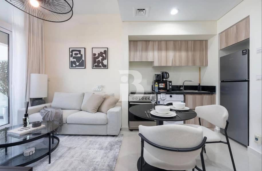 LUXURY FURNISHED | READY TO MOVE | FULL GOLF VIEW