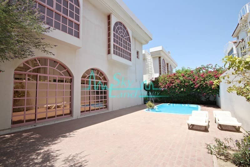 BEAUTIFUL 5 BED  PRIVATE SWIMMING POOL  JUMEIRAH 3