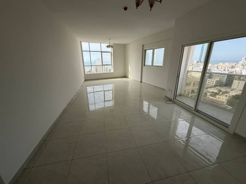 Three-bedroom apartment with a living room – First occupancy | Ajman Corniche