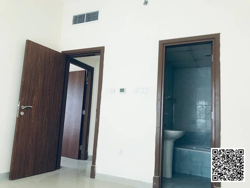 11 Two-Bedroom-Flat-With-Parking-Pearl-Ajman (16). jpg