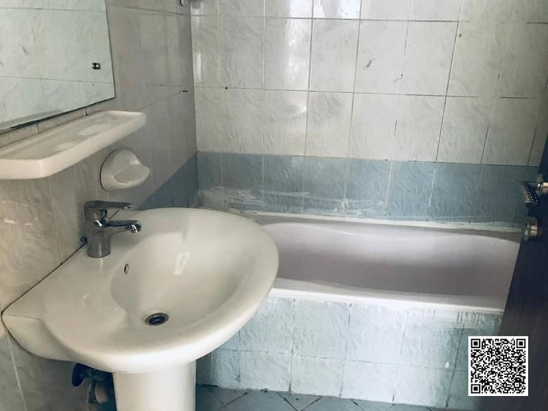 12 Two-Bedroom-Flat-With-Parking-Pearl-Ajman (17). jpg
