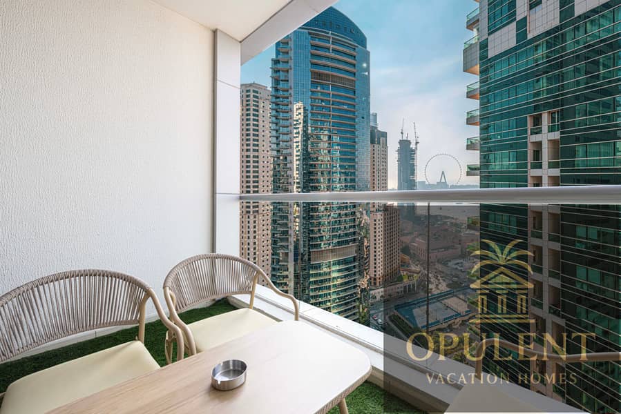 Stay in Prime Area• Sea & Wheel Views • Firework