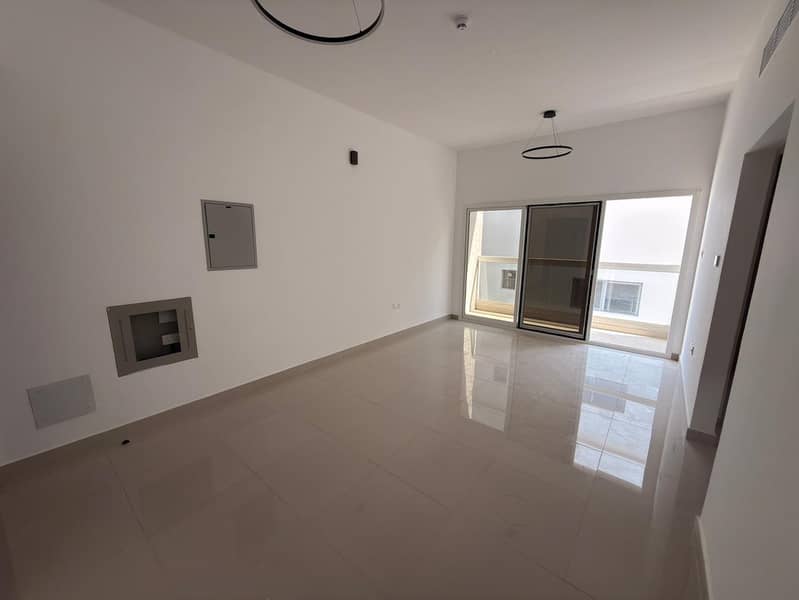 One of the most beautiful apartments in Ajman for annual rent in Al Jurf 3, this brand new one-bedroom apartment is available for its first occupants.