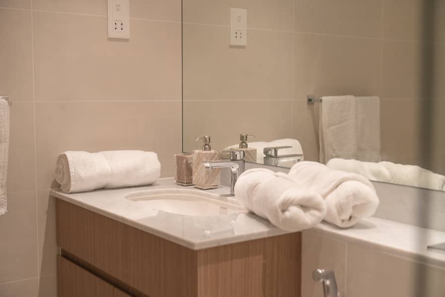 14 Bedroom-Bathroom (1). JPG