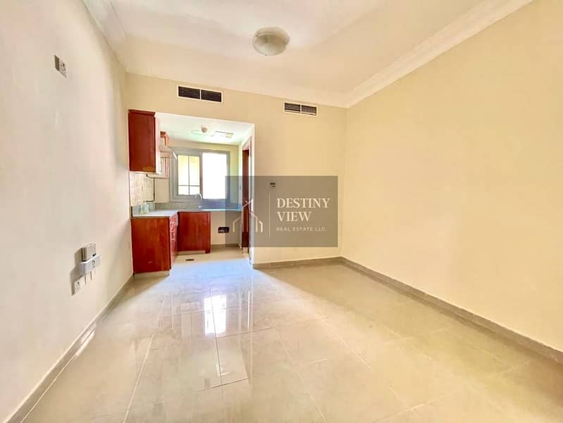 Big spacious lavish studio family building just rent 20k