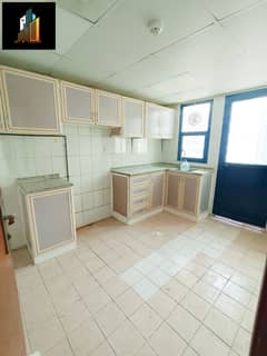 Company/Bachelors Accomodations In Very clean Central AC Building