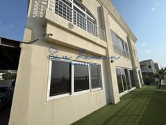 فیلا في جميرا 1،جميرا 4 غرف 500000 درهم - 14593021