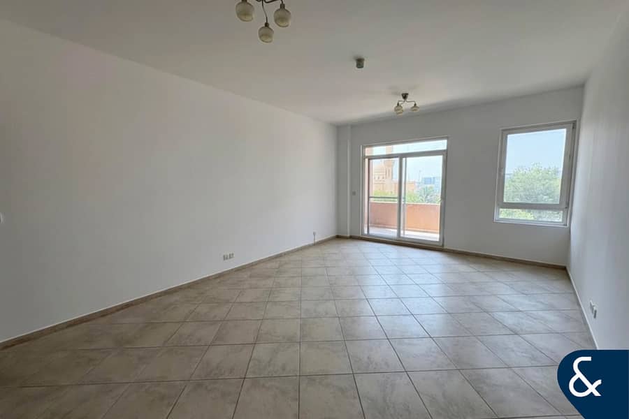 Large 1 Bed | Balcony | Uptown Motor City