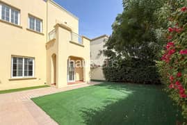 Upgraded Villa | Modern | Walk To Souk