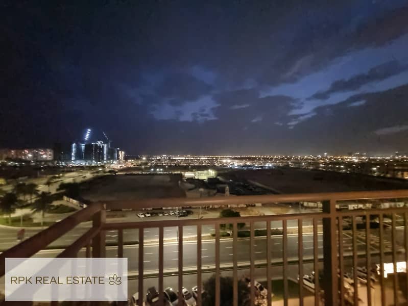 OPEN VIEW | WELL MAINTAINED | SPACIOUS | VACANT