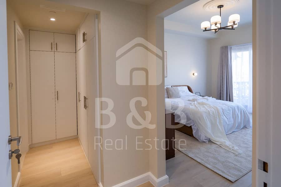 UPGRADED Furnished - Next to the PRIVATE Beach