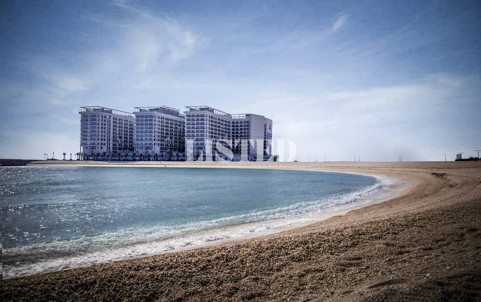 Waterfront Home | Amazing Amenities | Ready