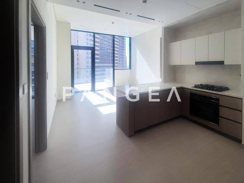 Park View | Mid Floor | Multiple Cheques