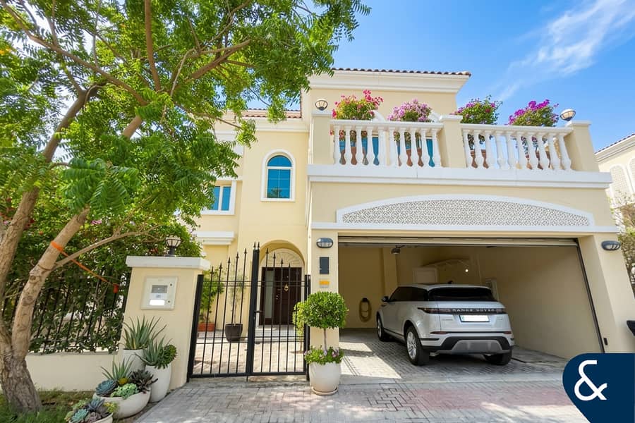 VOT | Internal | Large Private Garden VOT | Internal | Large Private Garden