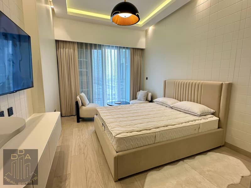 STUDIO APARTMENT | POOL & GYM | MBR CITY