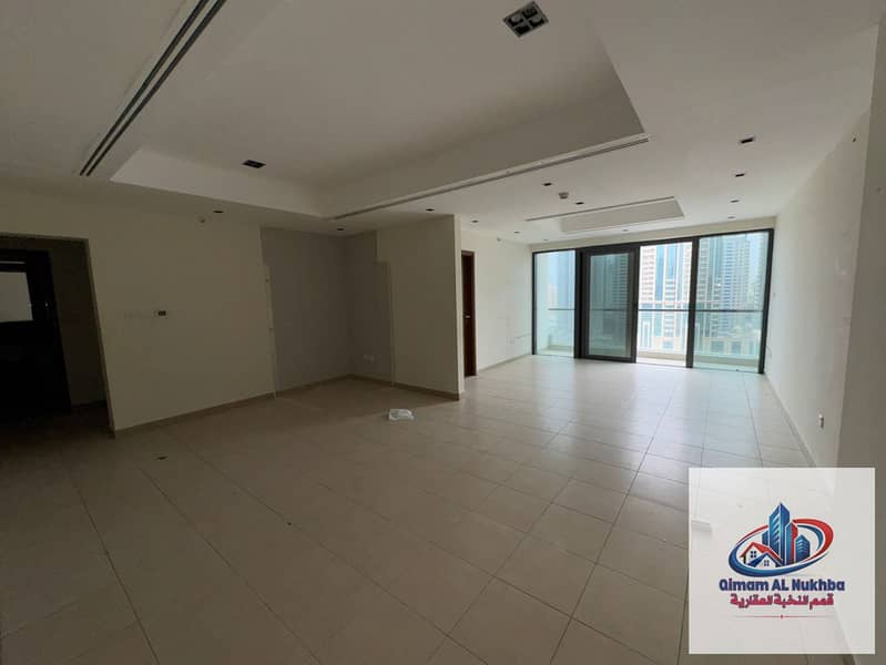 The most beautiful two-bedroom apartment with a living room and a stunning sea vie. It includes free air conditioning, built-in wardrobes, a master b