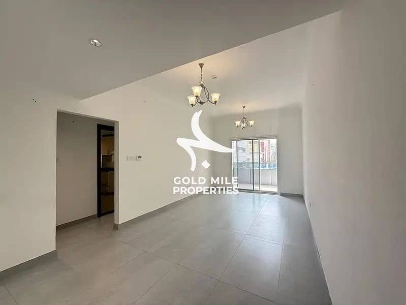 SPACIOUS 2 BHK - FAMILY BUILDING - PRIME LOCATION