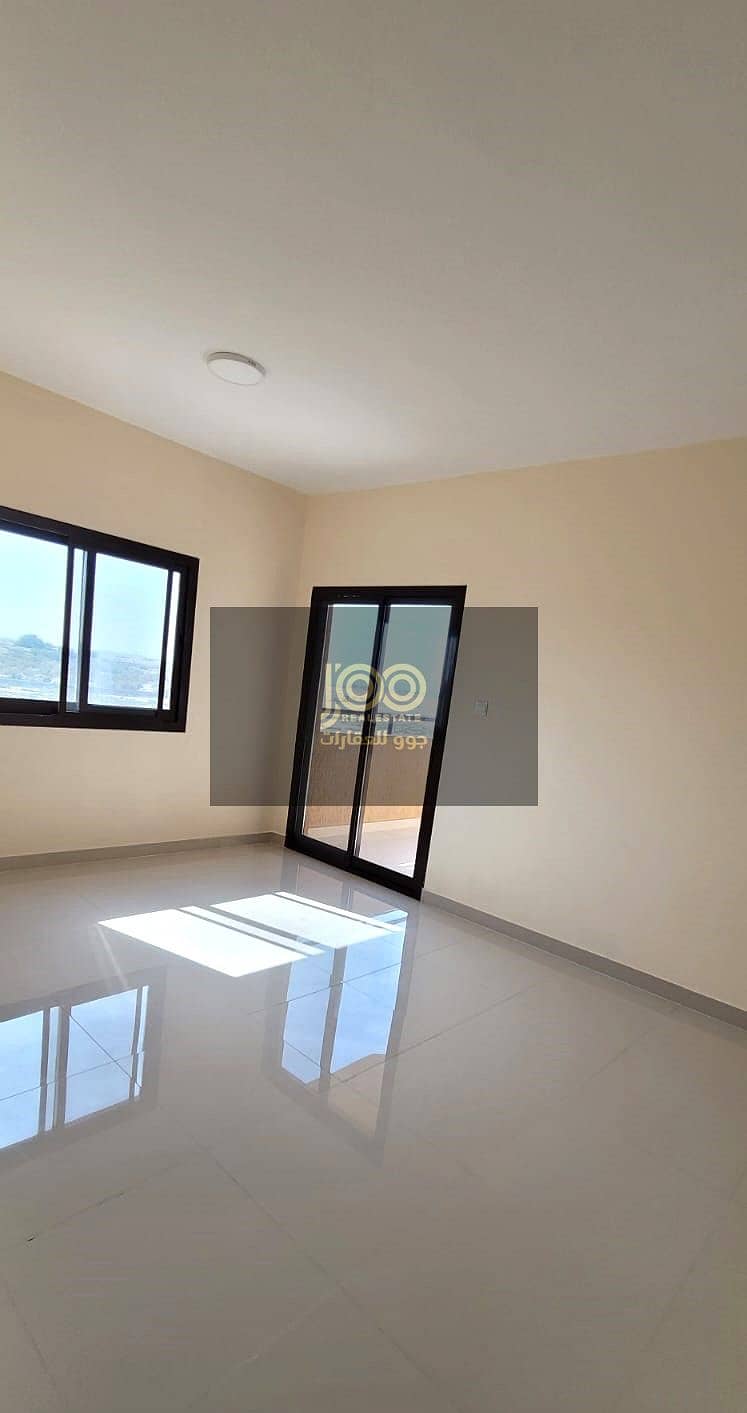 Quiet accommodation in a vibrant area suitable for families / First occupant