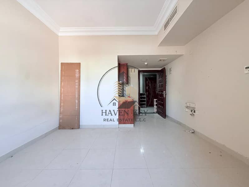 VERY SPACIOUS STODIO READY TO MOVE APARTMENT GOOD MANTINACE GOOD LOCATION MUWAILAH SHARJAH