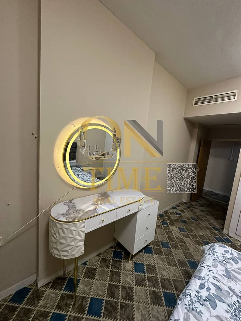 Elegant unit | New furnishings | Modern appliances | Prime location