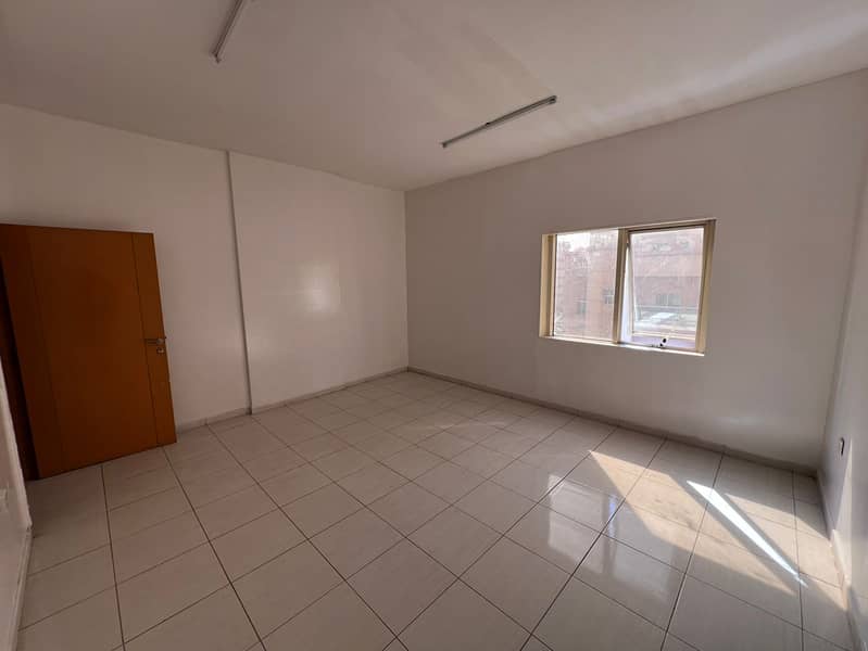 2-bedroom apartment and hall in Al Nuaimiya 2, King Faisal Street, central AC, prime location, AED 35,000 yearly in 4 payments, AED 2,000 cash securit