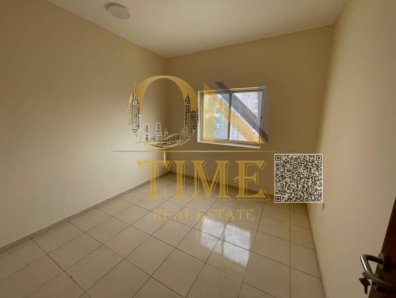 Large area / Great location / Central air conditioning / Balcony