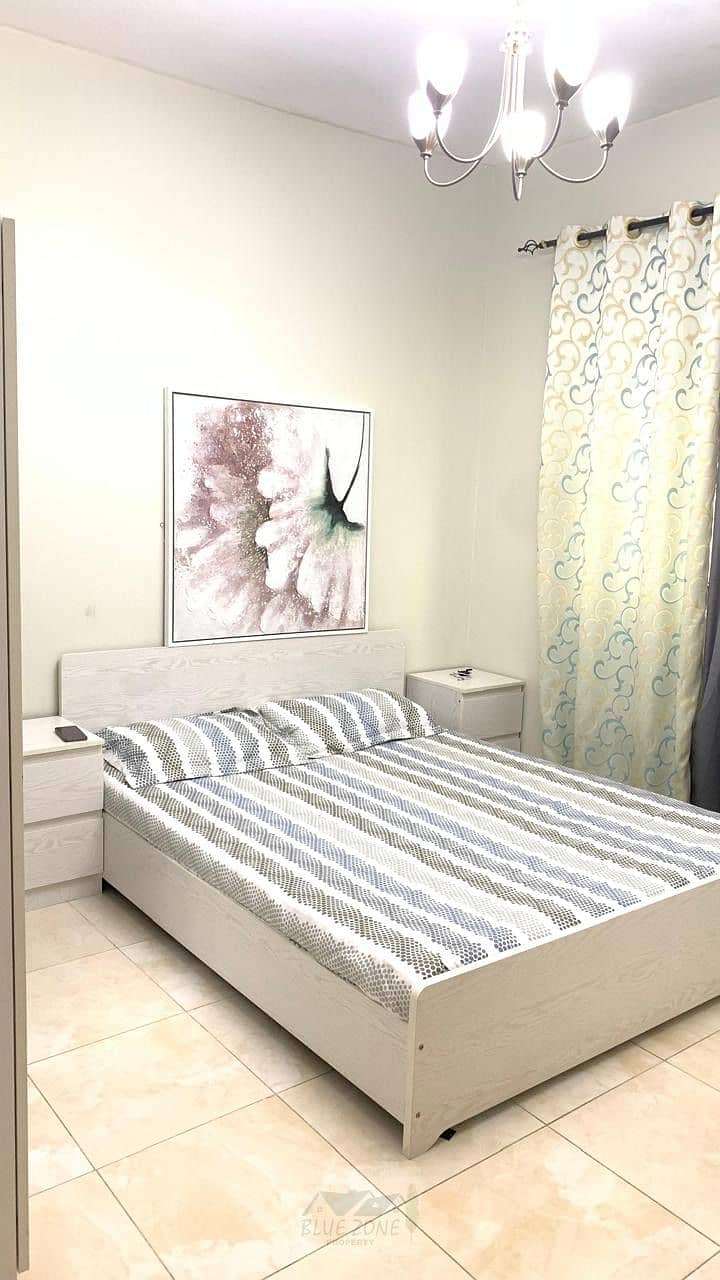 Fully furnished monthly basis one Bhk available Abu Shagara near Park family building rent 3200