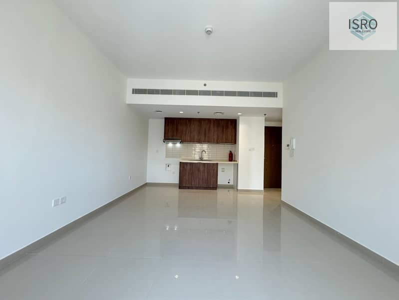 Ready||1bedroom||poll gym||parking