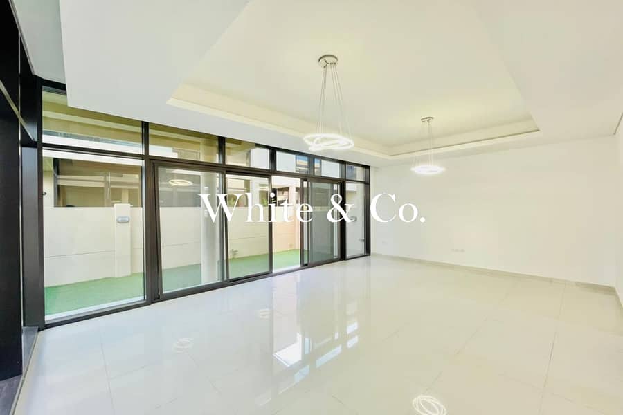 Motivated Seller | Corner | Golf Community Motivated Seller | Corner | Golf Community