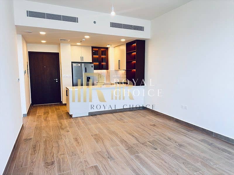 Exclusive | 2 Bedroom | Pool View | Great Location Exclusive | 2 Bedroom | Pool View | Great Location