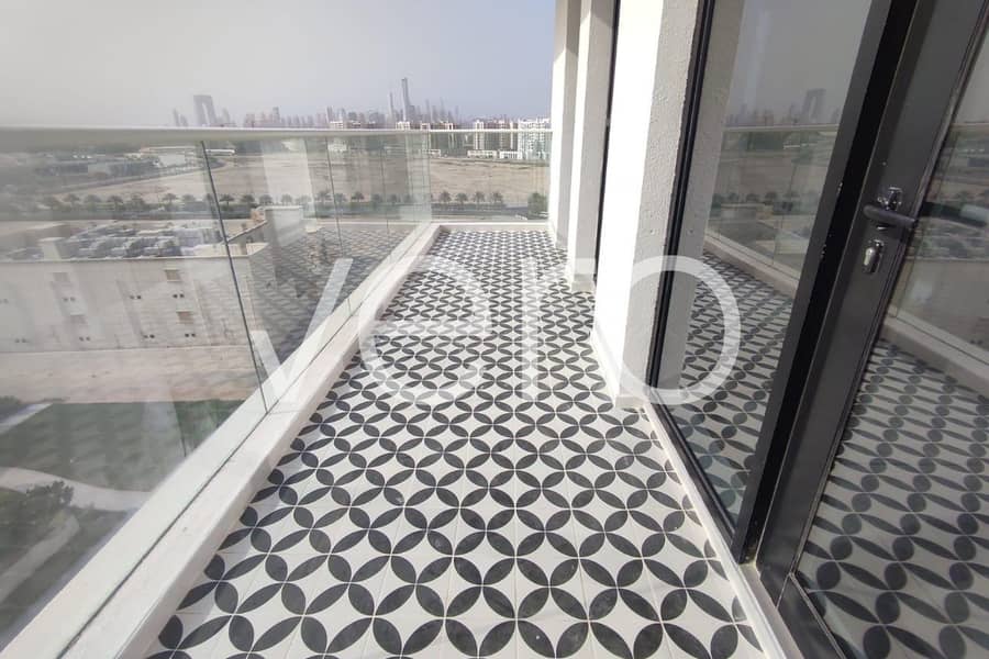 Huge Layout | Skyline View | Premium Finish Huge Layout | Skyline View | Premium Finish